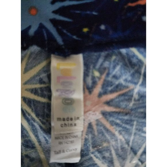 LuLaRoe Women's Star Pattern Americana Leggings Tall And Curvy Size 12-18 - Picture 4 of 10